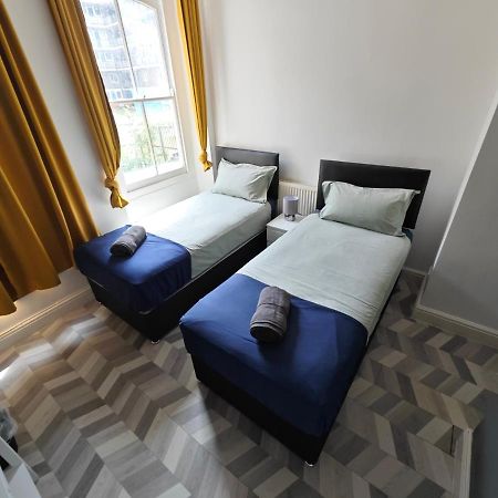 2 Bedroom 2 Bathroom Apartment In Old St - Shoreditch - Zone 1 London Kültér fotó