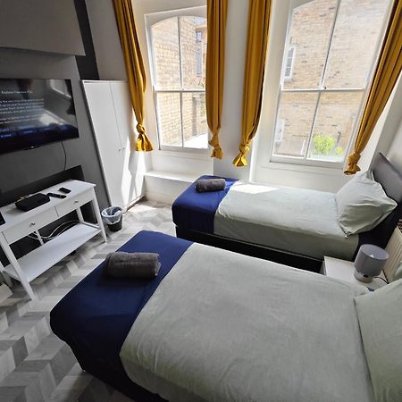 2 Bedroom 2 Bathroom Apartment In Old St - Shoreditch - Zone 1 London Kültér fotó
