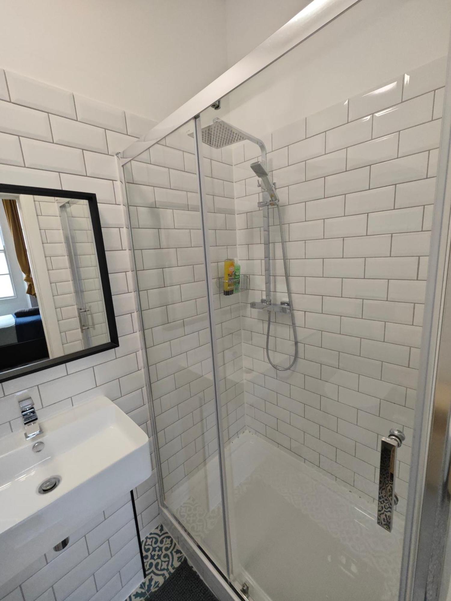 2 Bedroom 2 Bathroom Apartment In Old St - Shoreditch - Zone 1 London Kültér fotó